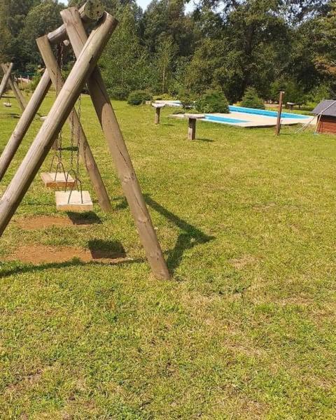 Hosteria Y Camping Del Bosque ปูกอน ภายนอก รูปภาพ