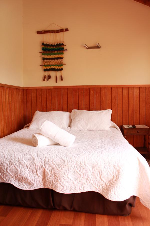 Hosteria Y Camping Del Bosque ปูกอน ภายนอก รูปภาพ