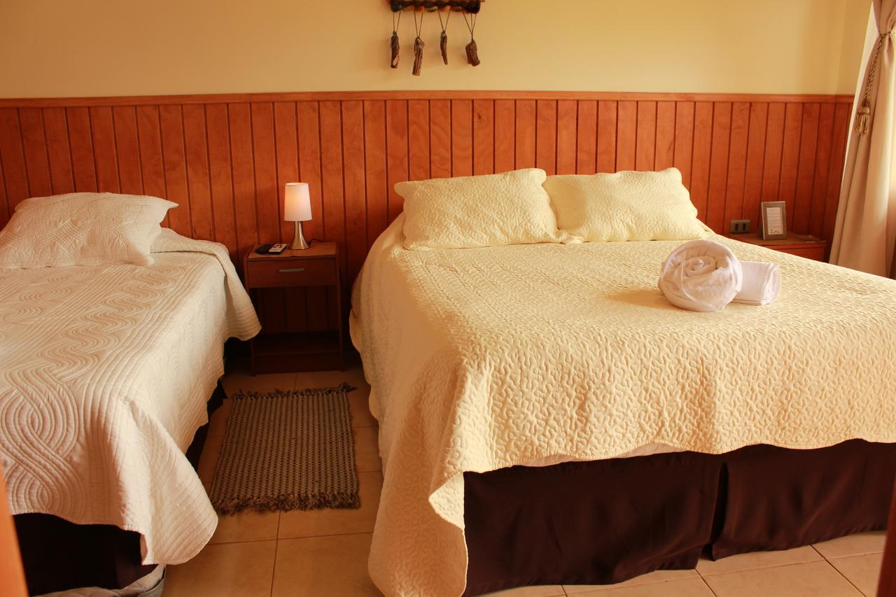 Hosteria Y Camping Del Bosque ปูกอน ภายนอก รูปภาพ